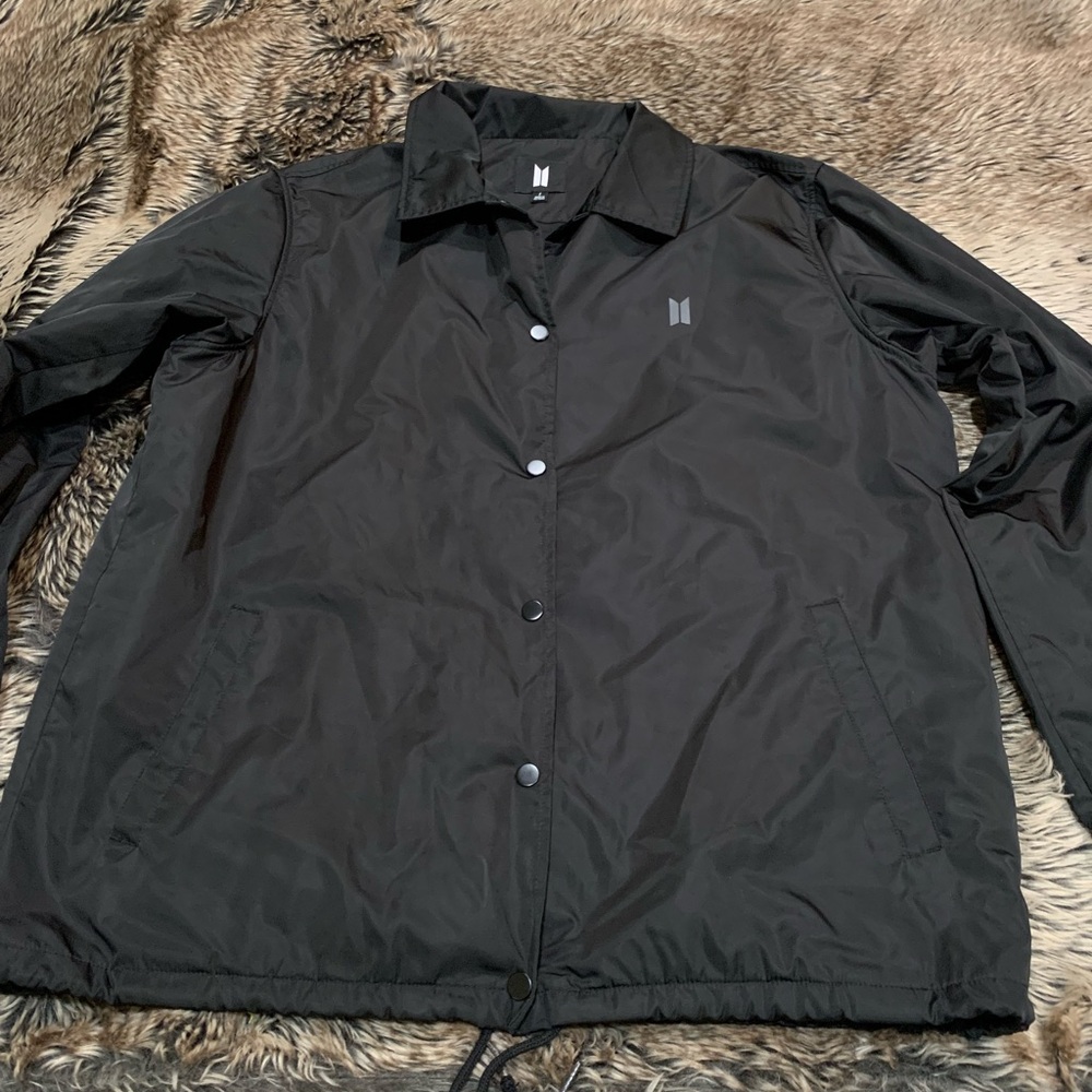 BTS MAP OF THE SOUL TOUR - OFFICIAL MOTS MERCH COACH JACKET Size F/Lg